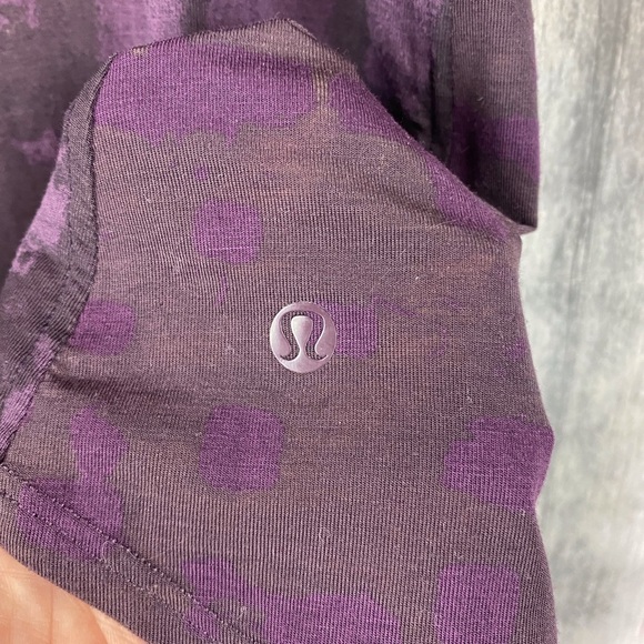Lululemon Go Om Tank in Ghost Weave Burnout Black Cherry Size 6. - Picture 7 of 14